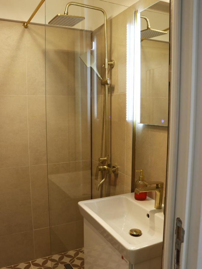 Mina City Center Apartment Amzei Bucharest Exterior photo